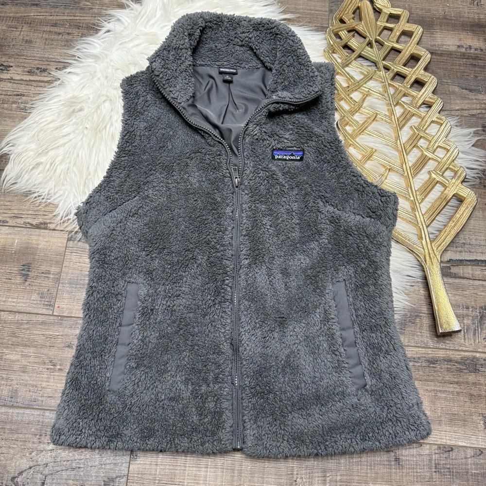 Patagonia Zip Gray Faux‎ Fur Vest